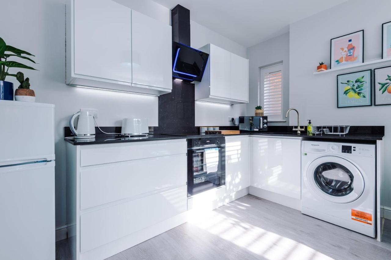 Beechwood Lodge Serviced Apartment コヴェントリー エクステリア 写真