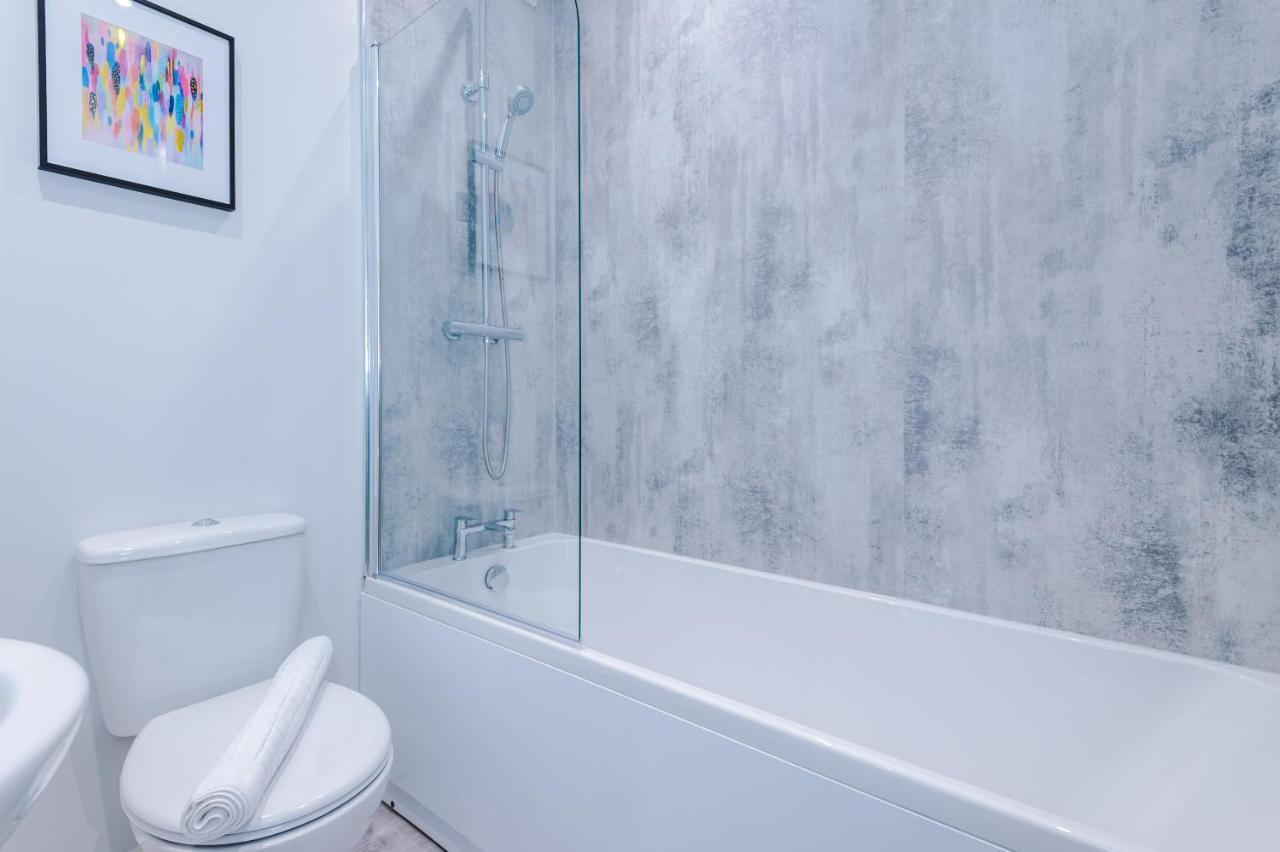 Beechwood Lodge Serviced Apartment コヴェントリー エクステリア 写真