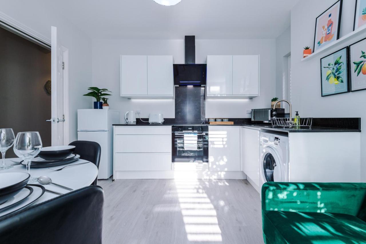 Beechwood Lodge Serviced Apartment コヴェントリー エクステリア 写真