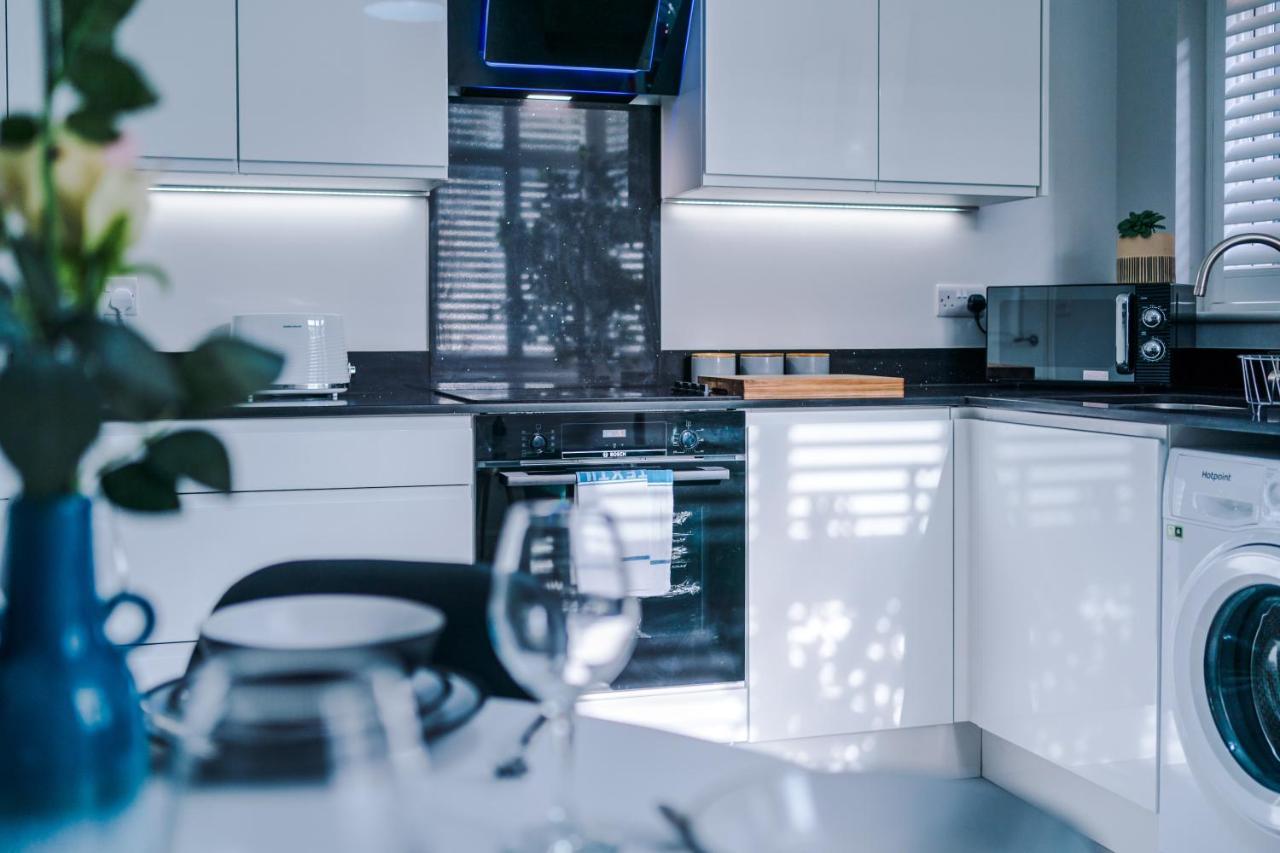 Beechwood Lodge Serviced Apartment コヴェントリー エクステリア 写真
