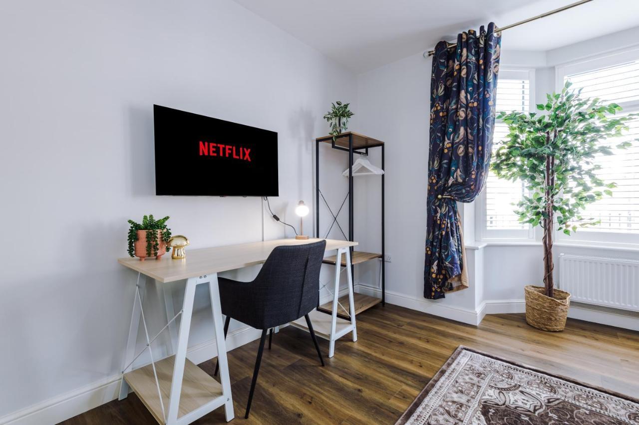Beechwood Lodge Serviced Apartment コヴェントリー エクステリア 写真